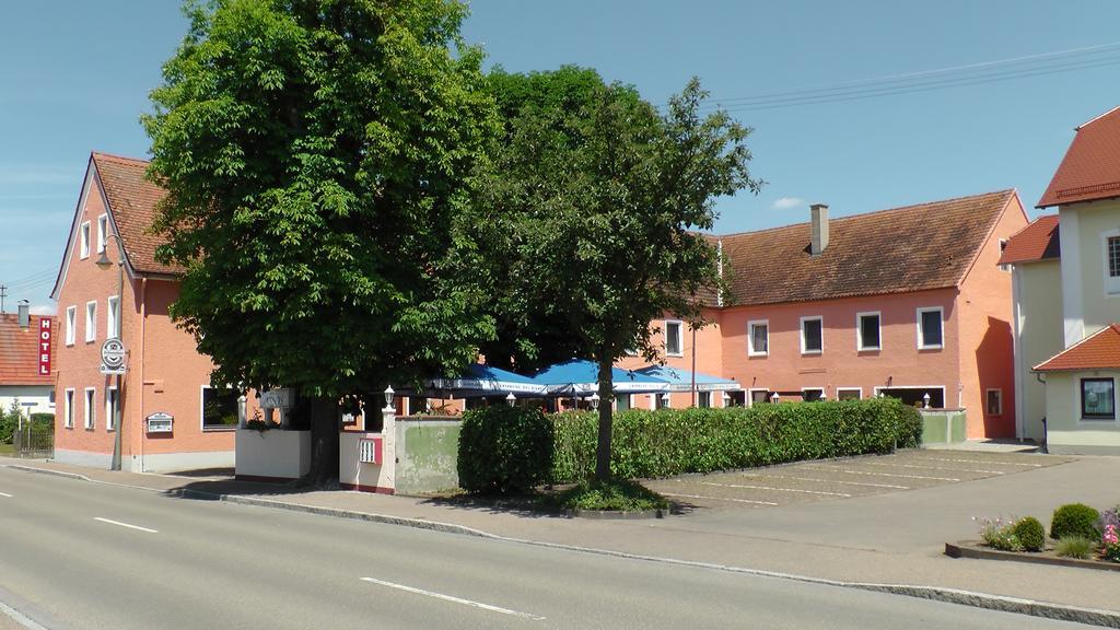 Assos Hotel Asbach-Baumenheim Exterior photo